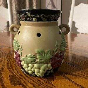 Scentsy Grape / Wine Warmer
